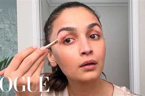 Alia Bhatt''s Guide to Ice Water Facials & Foundation-Free Makeup | Beauty Secrets | Vogue