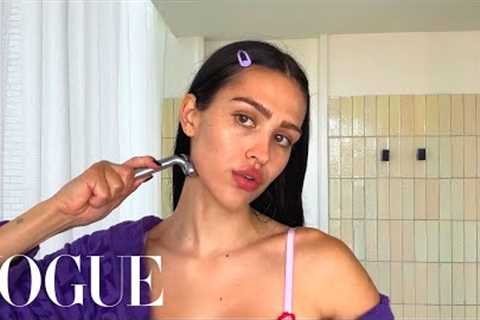 Model Amelia Gray''s 12-Step Skin Care Routine and Double Blush Makeup Look | Beauty Secrets | Vogue